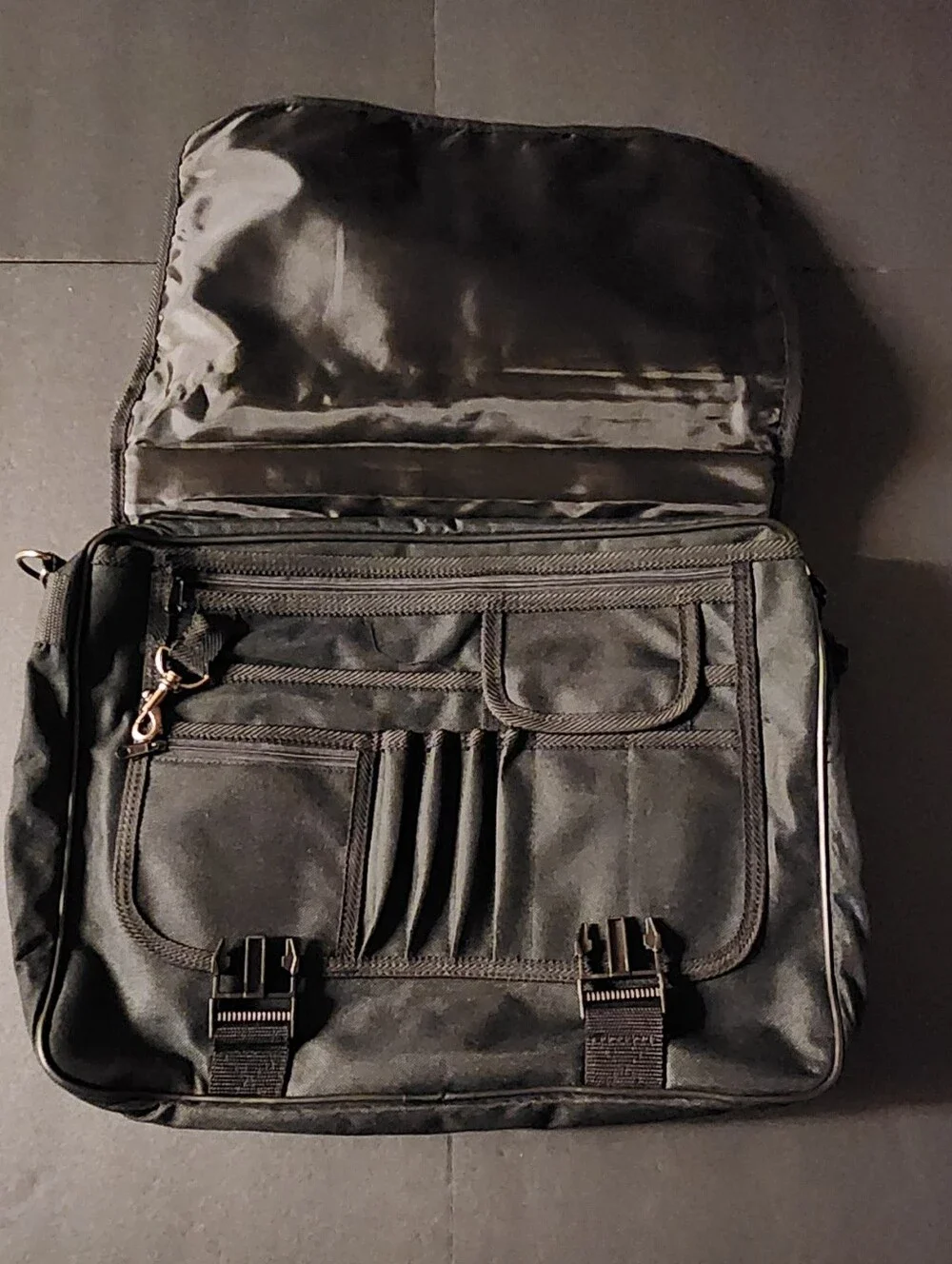 Pearson Messenger Bag, Black, Good Condition, Preowned